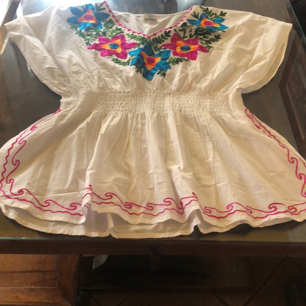 Floral blouse never worn